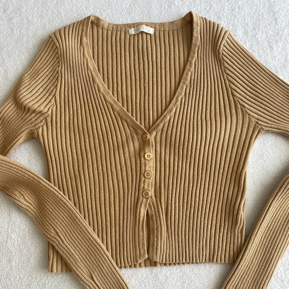 Full Tilt from Tilly’s - fitted cropped cardigan - size L - Picture 1 of 2